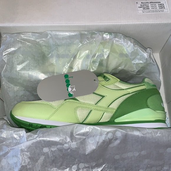 BNWT DIADORA Gelato Style Lime Green Yellow Shoe - Picture 7 of 7